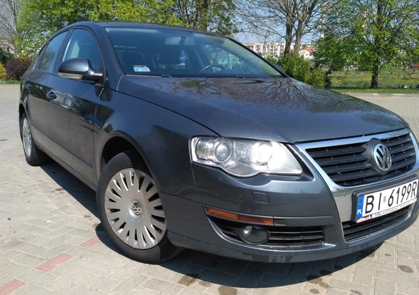 Volkswagen Passat cena 11500 przebieg: 292000, rok produkcji 2008 z Białystok małe 67